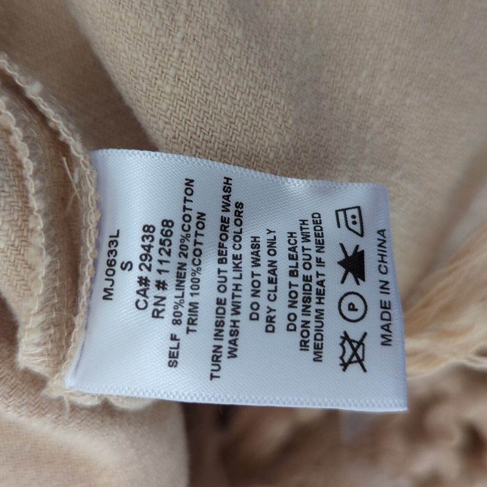 Miss Me Beige Linen Crochet Fringe Blazer Size Small - Picture 7 of 7